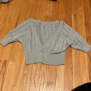 Cropped grey sweater